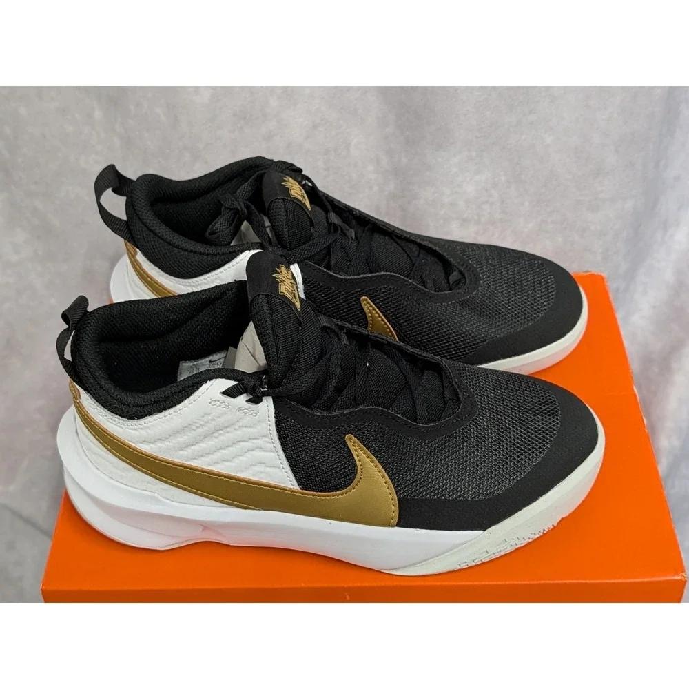 Nike Team Hustle D 10‎ Black Metallic Gold Boys Size 5.5